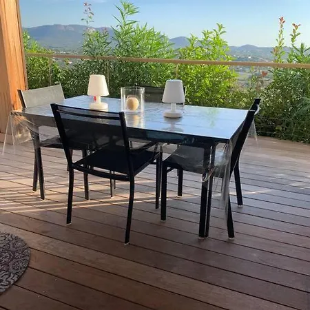 Dans Piscine Vue Exceptionnelle Zonza